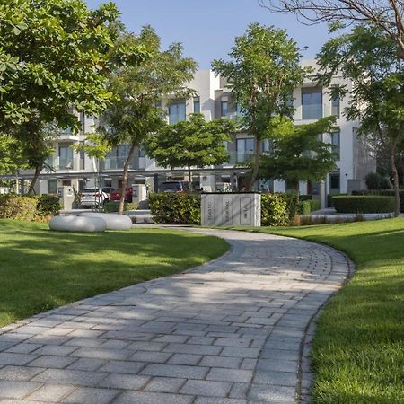 Stay By Latinem Luxury 2Br Holiday Home Cv B609 Near Burj Khalifa دبي المظهر الخارجي الصورة