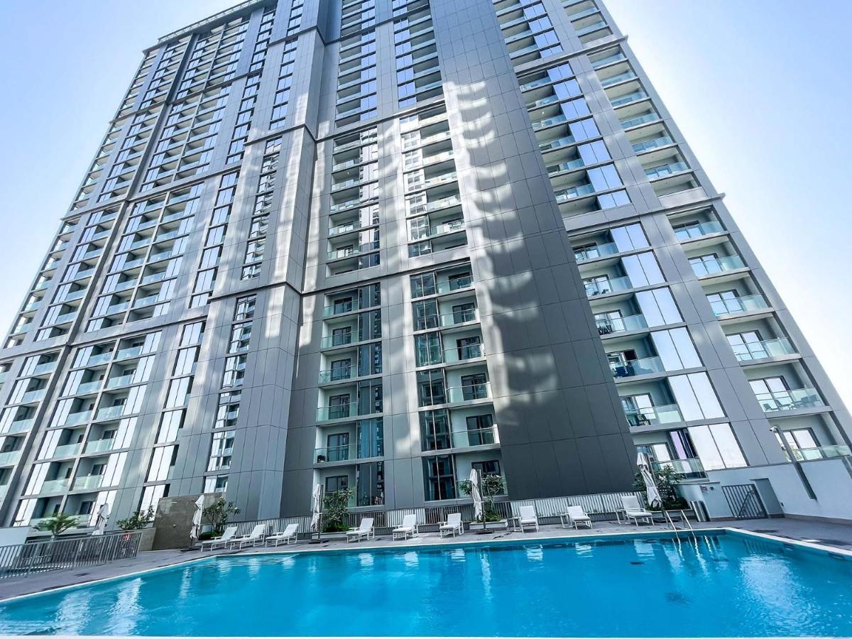 Stay By Latinem Luxury 2Br Holiday Home Cv B609 Near Burj Khalifa دبي المظهر الخارجي الصورة